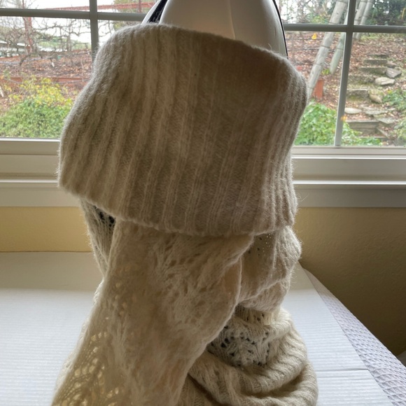 Cold Shoulder Beige Color Sweater - Picture 3 of 8